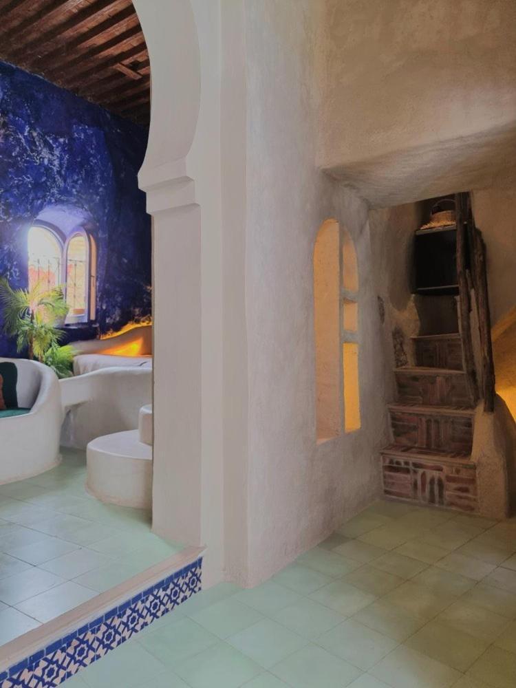 Casa Amina 2*