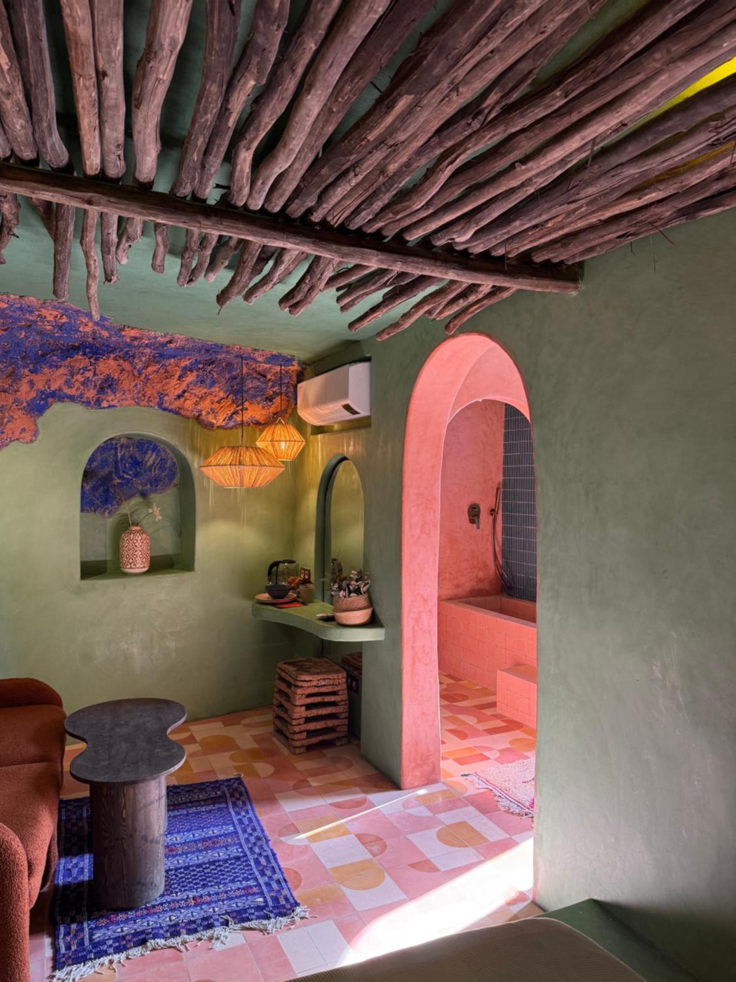 Casa Amina 2*